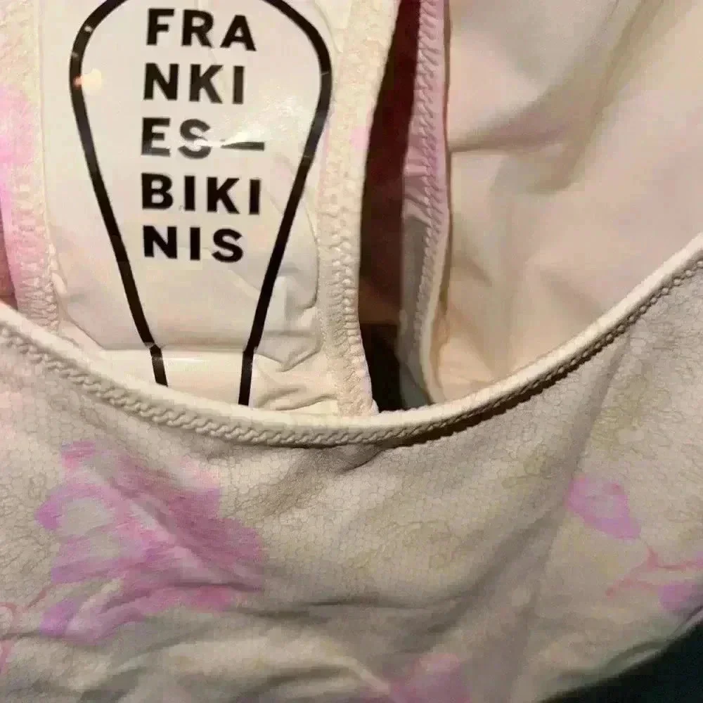 Frankie’s Bikinis New With Tags